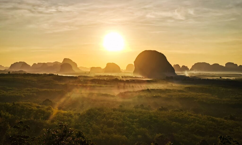 co dělat na krabi din daeng doi