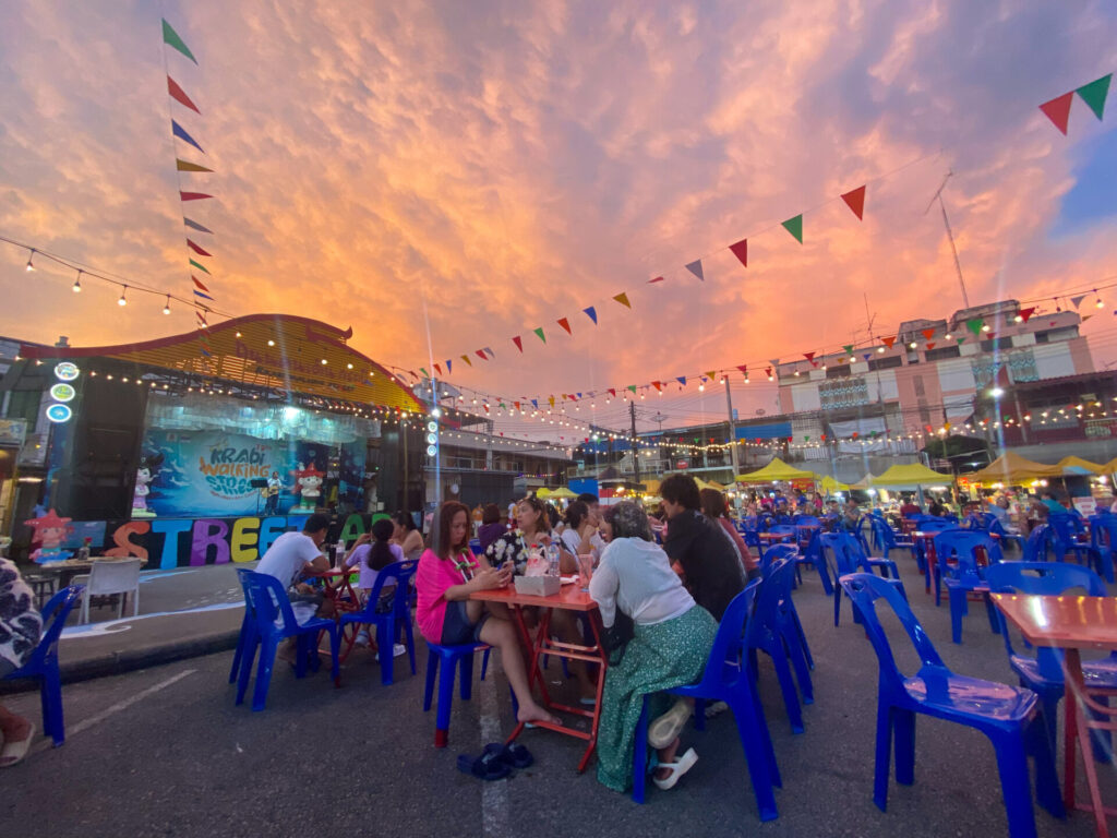 co dělat na krabi night market