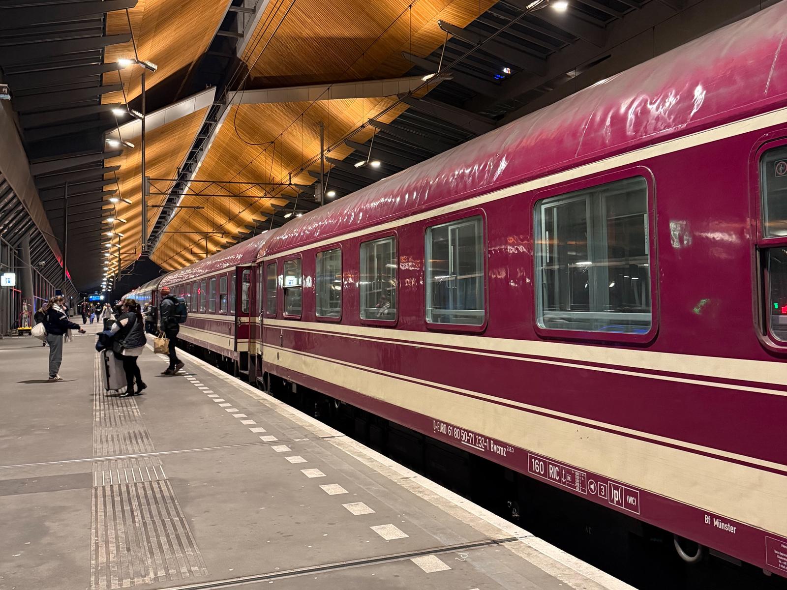 nocni vlak do amsterdamu