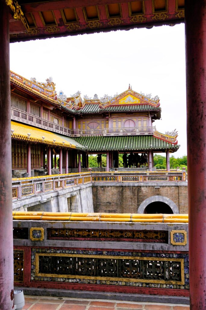 hue vietnam imperial palace
