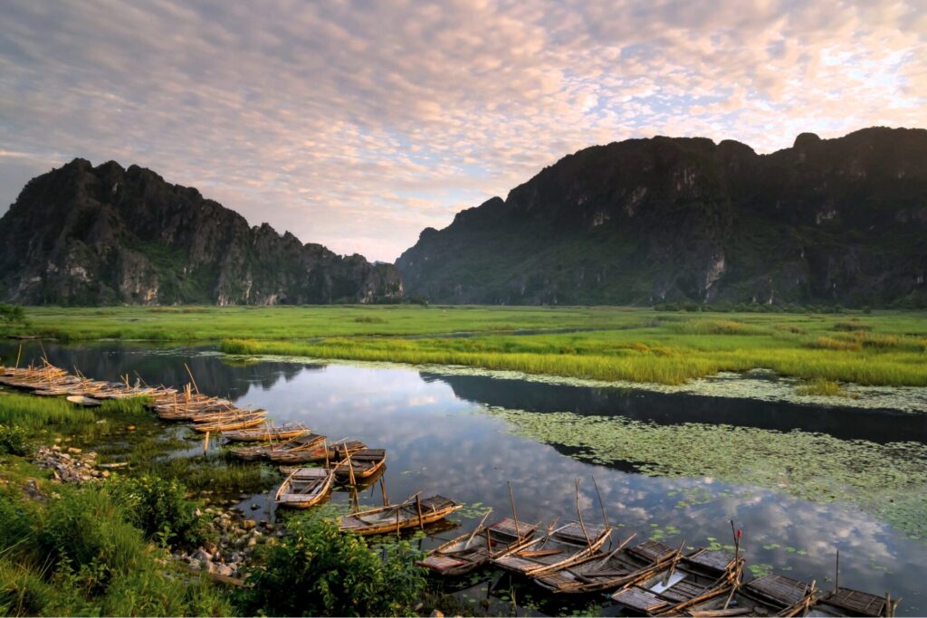 ninh binh van long wetland